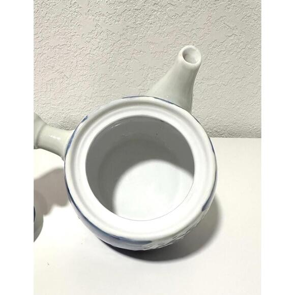 Japanese Aoi Hana Kyusu Teapot Blue Porcelain Teapot with Handle - Picture 6 of 10